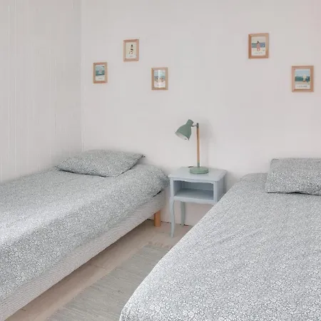 Holiday home Localise - M26b - Les Belles Ames - Maison Renovee Avec Jardin Entierement Clos - Place De Parking Sur Le Terrain - Wifi Inclus - Draps Inclus - Animaux Bienvenus Guilvinec